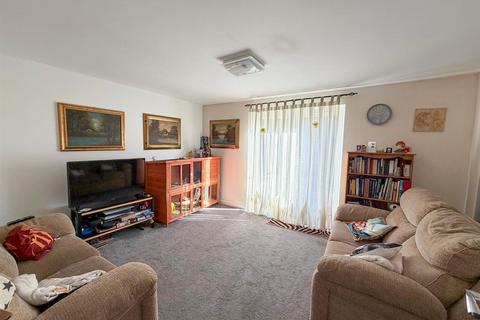 2 bedroom semi-detached house for sale, Woodend Crescent, Shipley