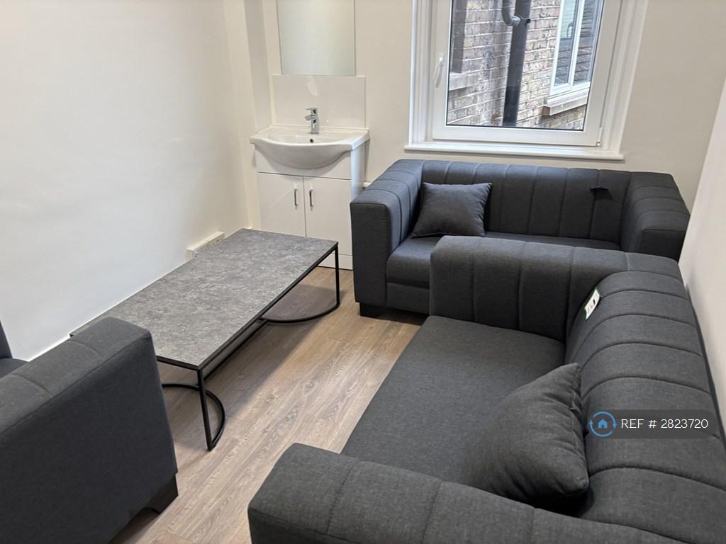 Furnished Communal Lounge