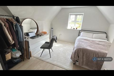undefined, Wood Court, Sale, M33