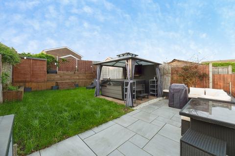 undefined, Angus Close, Chessington, KT9