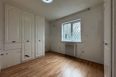 1 bedroom flat to rent, Norfolk House Road, London SW16