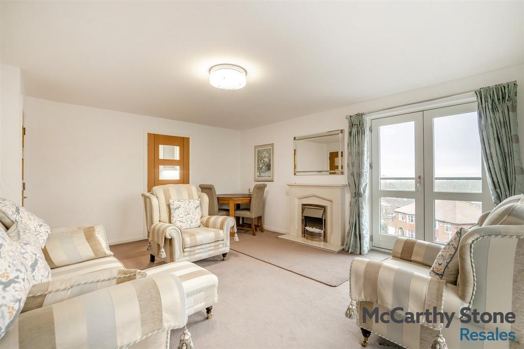 8681485-interior12.jpg