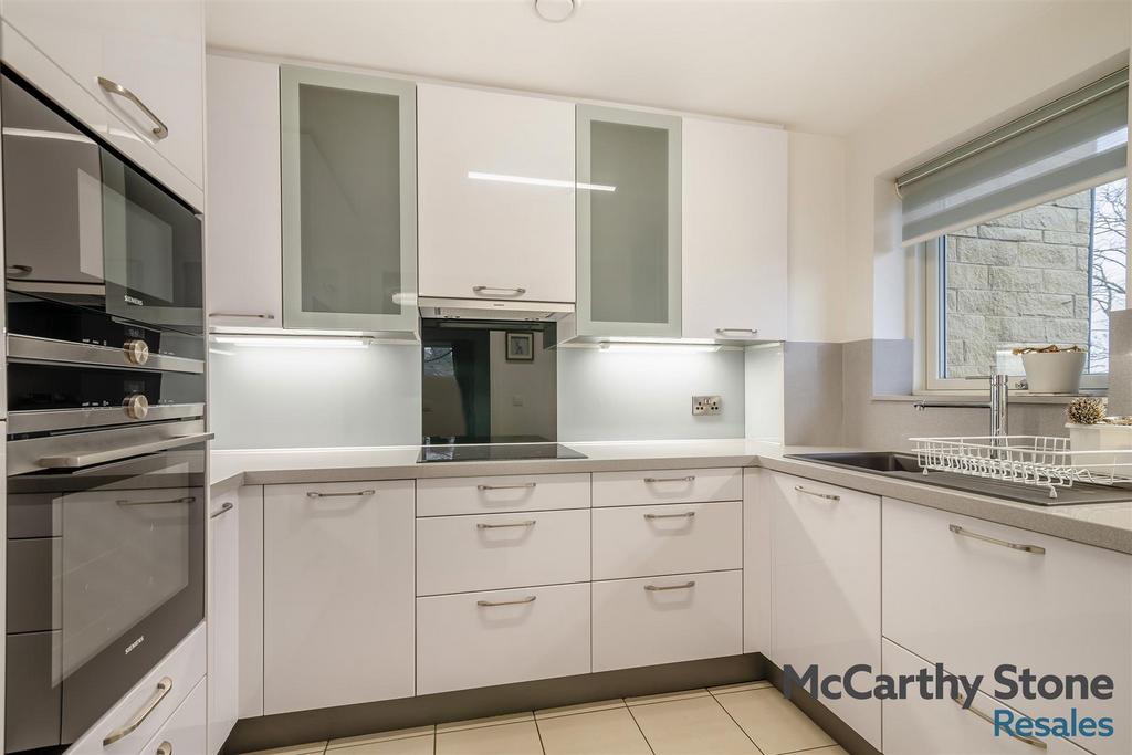 8681485-interior09.jpg