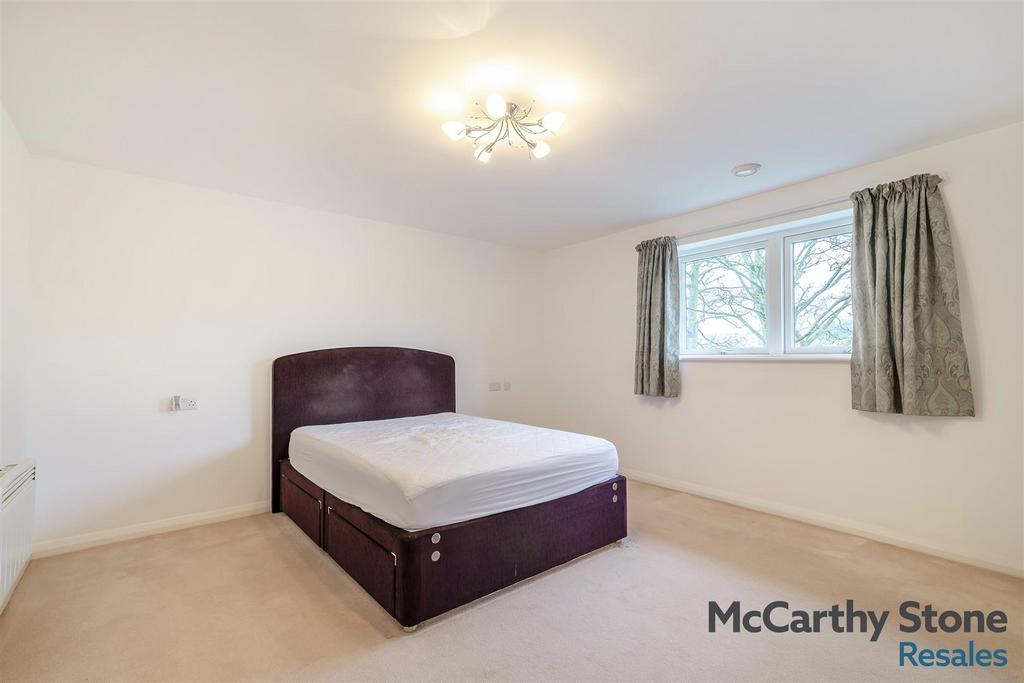 8681485-interior02.jpg
