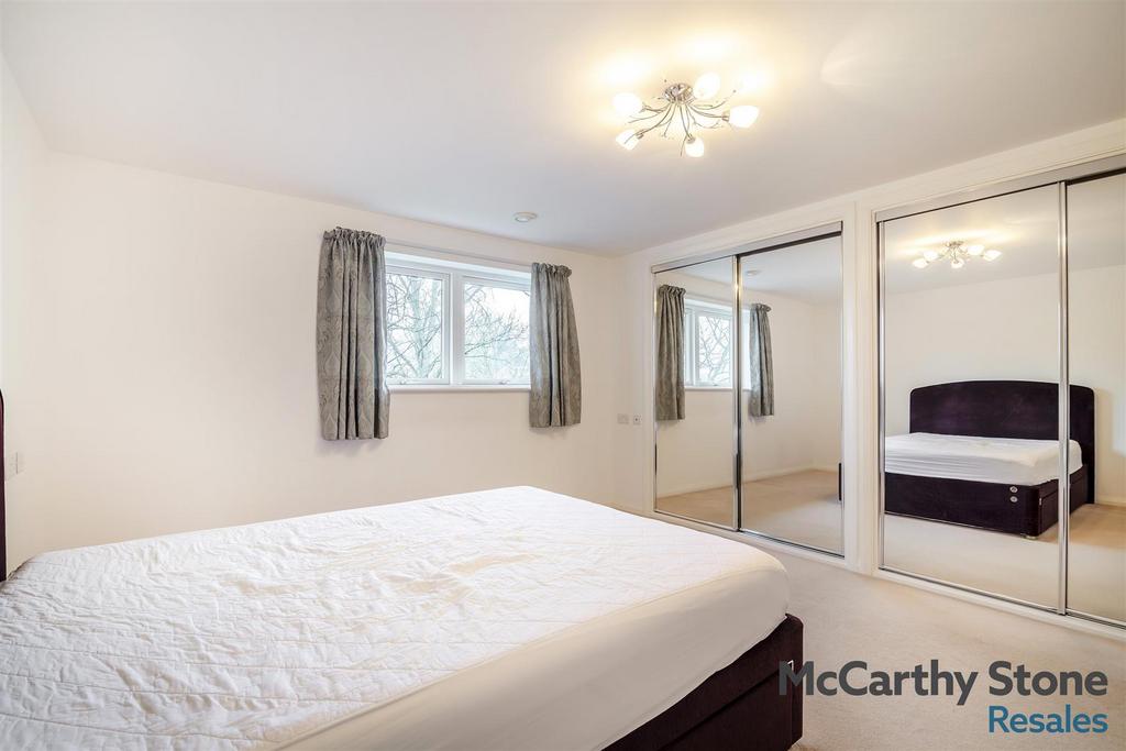 8681485-interior01.jpg