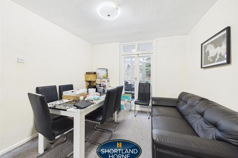 3 bedroom end of terrace house to rent, Erithway Road, Coventry CV3