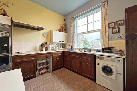 2 bedroom apartment for sale, Rowton Court, Rowton, Shrewsbury