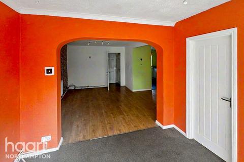 4 bedroom end of terrace house for sale, Ham Meadow Drive, Northampton