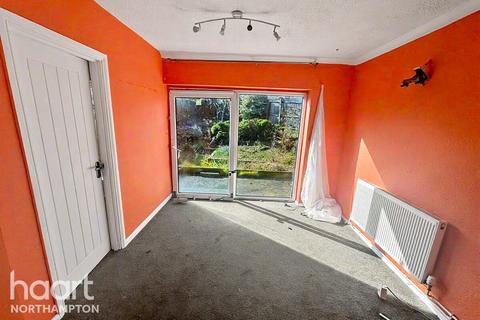 4 bedroom end of terrace house for sale, Ham Meadow Drive, Northampton