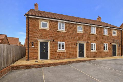 BYE CRESCENT, BASINGSTOKE, RG24