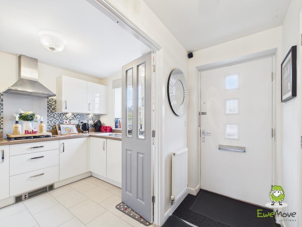 Ewe Move Estate Agents Basingstoke - Bye Crescent