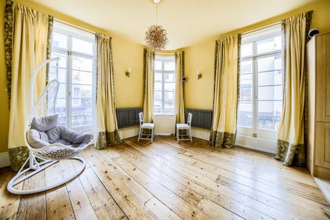 2 bedroom flat for sale, Regent Place, Leamington Spa