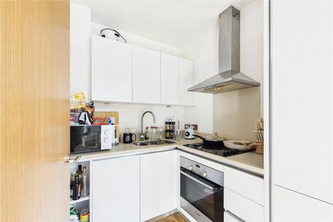 1 bedroom apartment for sale, Streatham High Road, London, SW16