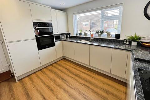 3 bedroom link detached house for sale, Kenton Drive, The Farthings, Shrewsbury