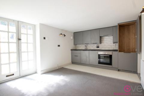 undefined, Wellington Parade, Gloucester GL1