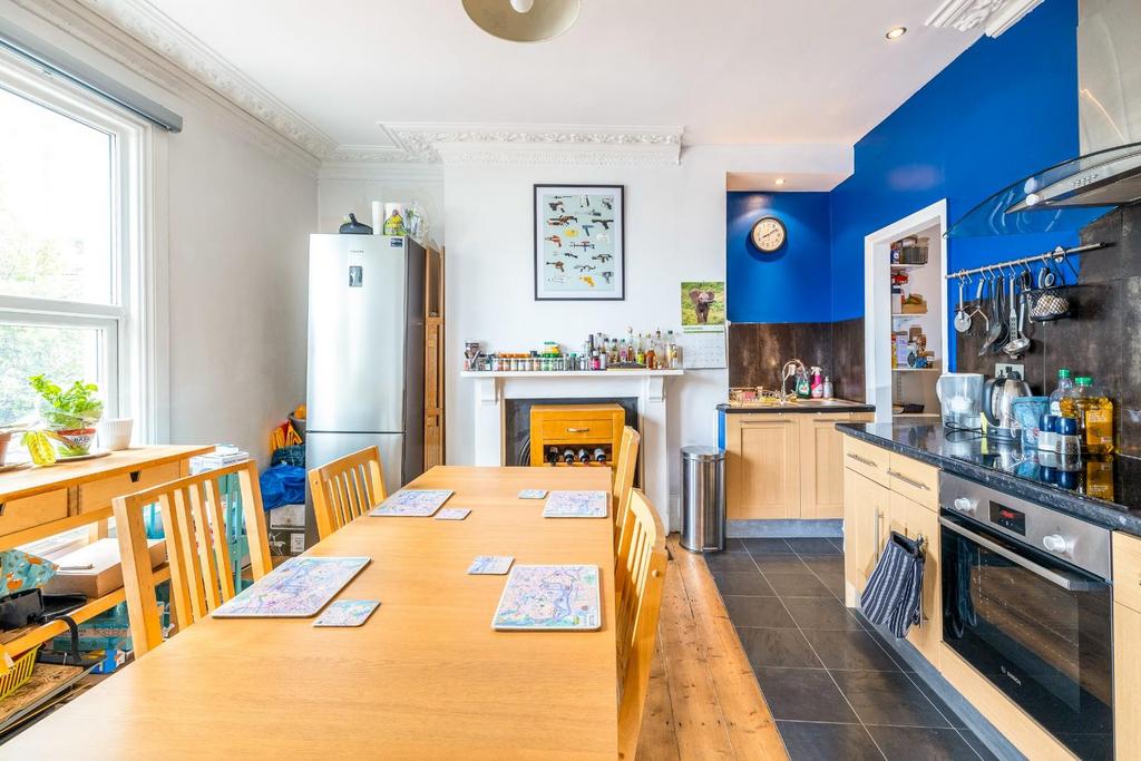 21 Dean Lane 5.jpg