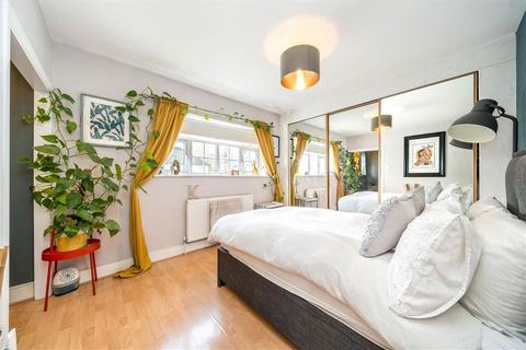 3 bedroom house for sale, Alnwick Road, London SE12