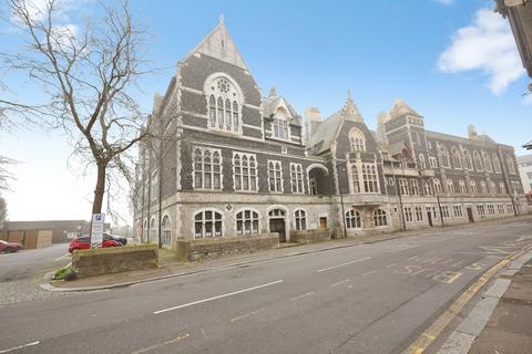 2 bedroom flat for sale, Ladywell, Dover, Kent, CT16