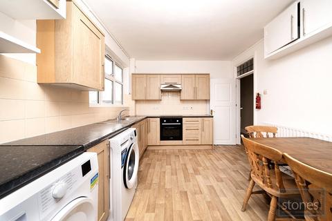 3 bedroom apartment to rent, Anson Road, London, NW2