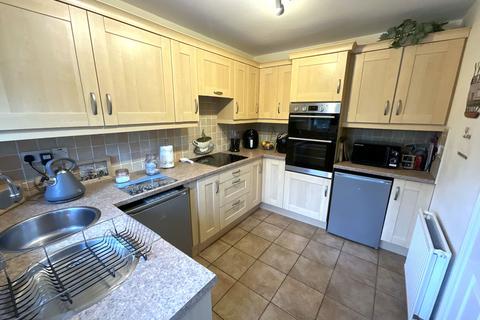 2 bedroom detached bungalow for sale, Higgs Field Crescent, Cradley Heath B64