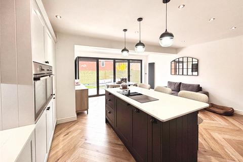 3 bedroom detached house for sale, Blackbades Boulevard, Warwick, Warwickshire, CV34