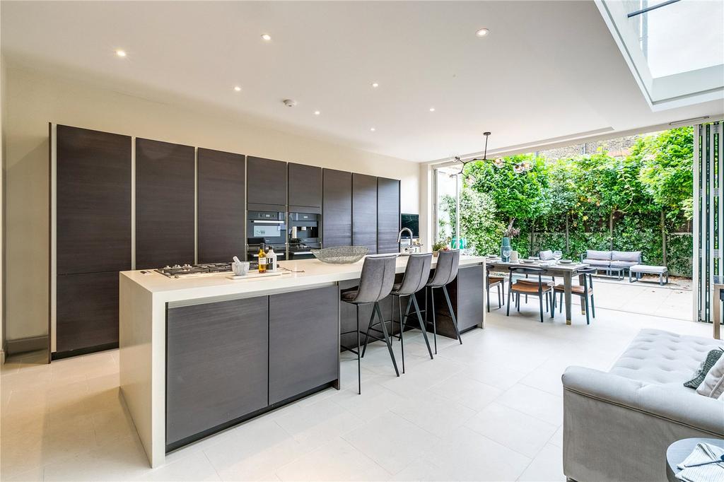 Kitchen/Dining