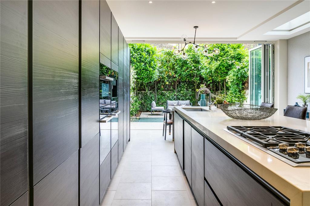 Kitchen/Dining