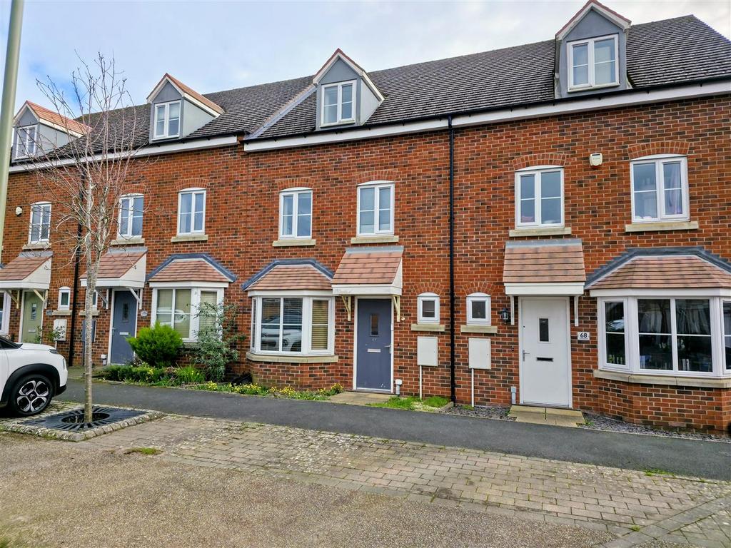 67 Wenlock Rise External