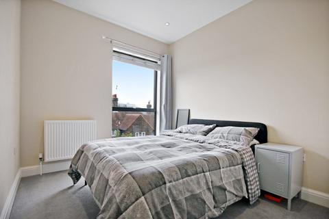 2 bedroom apartment for sale, Little King Street, East Grinstead, RH19