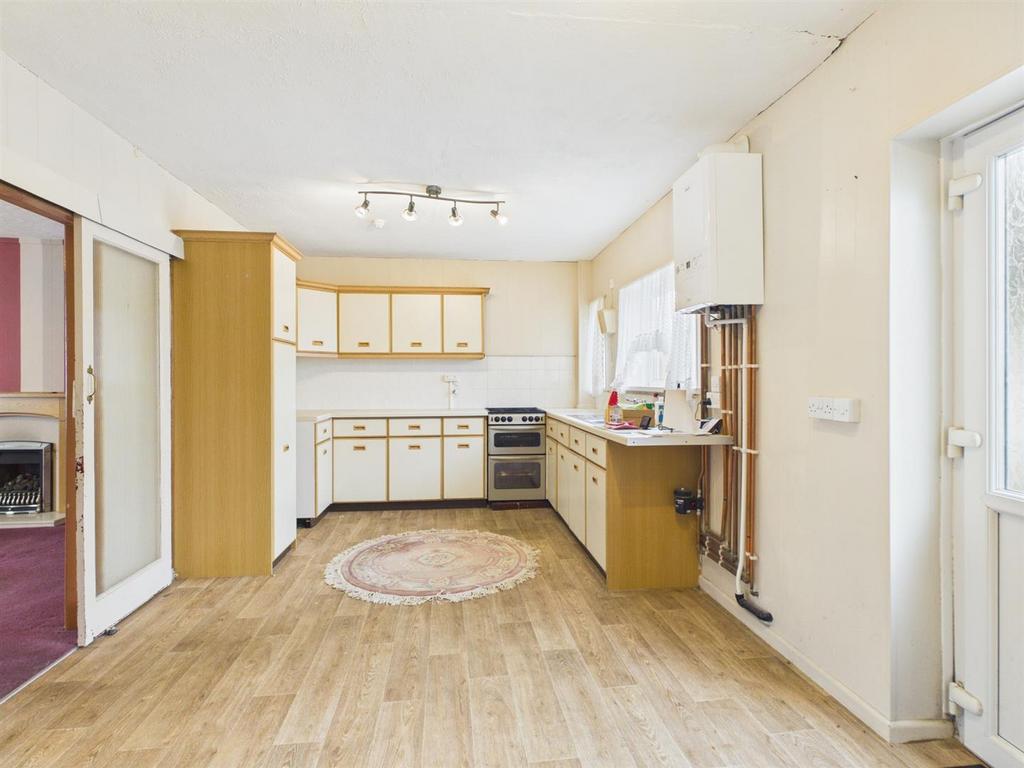 CAM05474 G0-PR0061-STILL003.jpg