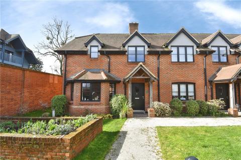 3 bedroom end of terrace house for sale, Mortimer Drive, Romsey, Hampshire