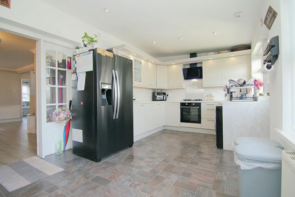 Dining kitchen