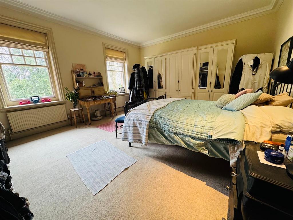 Bedroom 1: