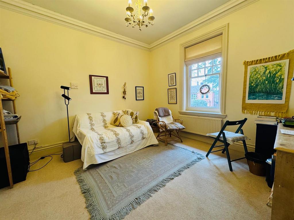 Bedroom 2:
