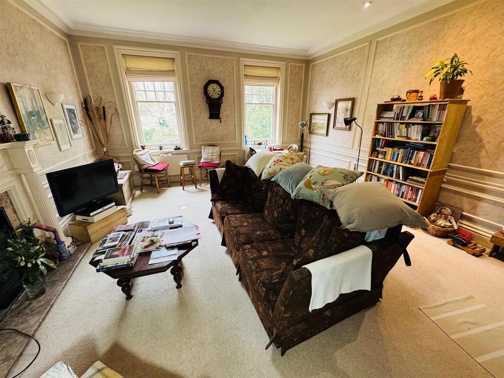 Living room: