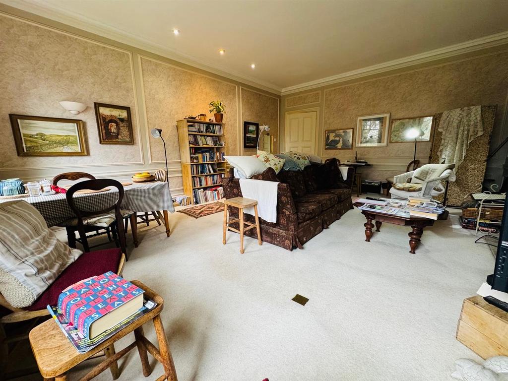 Living room: