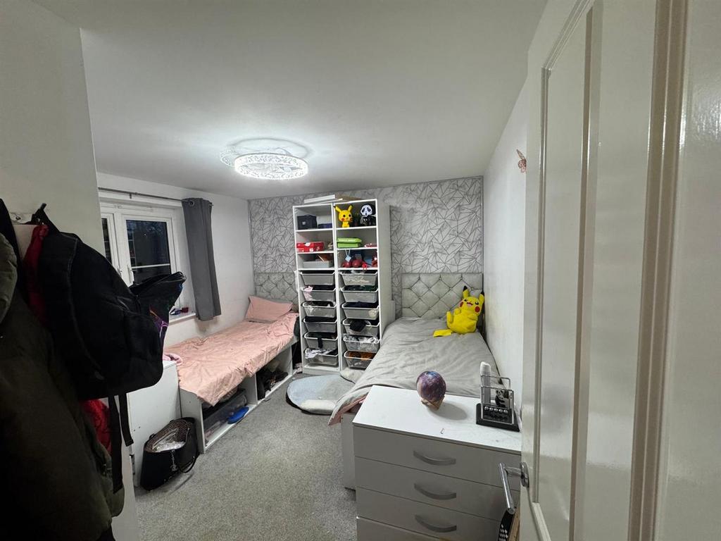 Second bedroom