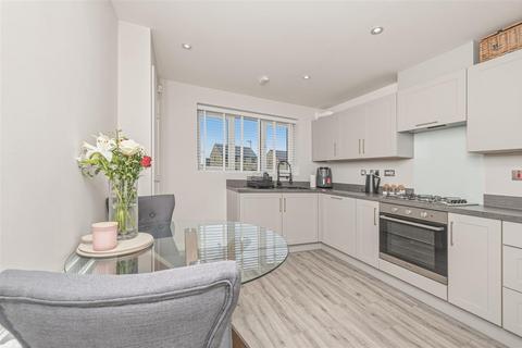 3 bedroom terraced house for sale, Shears Drive, Brighouse