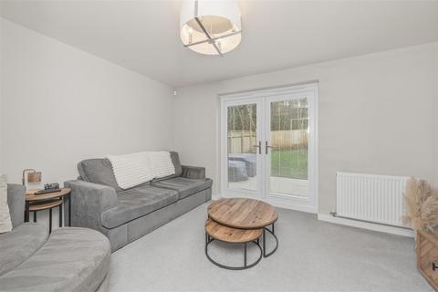 3 bedroom terraced house for sale, Shears Drive, Brighouse