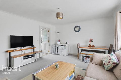 undefined, Caspian Way, Purfleet