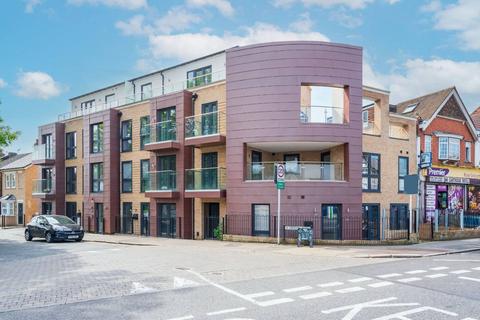 2 bedroom flat to rent, Haydon Road, WD19, Bushey, Watford, WD19