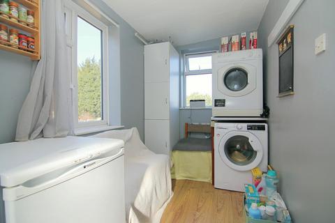 2 bedroom semi-detached house for sale, Standale Avenue, Pudsey