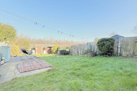 2 bedroom semi-detached house for sale, Standale Avenue, Pudsey