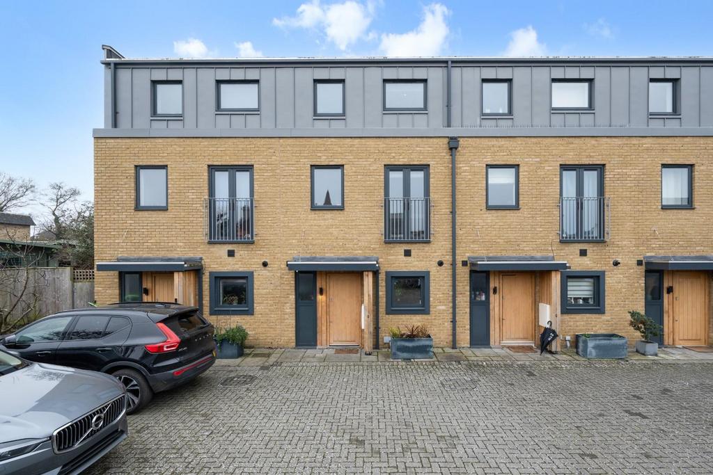 Timberyard mews