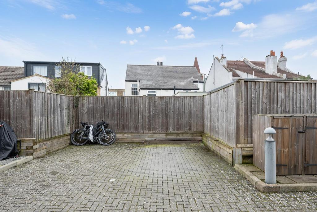 Timberyard mews
