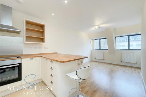 1 bedroom apartment to rent, Queens Road, WATFORD