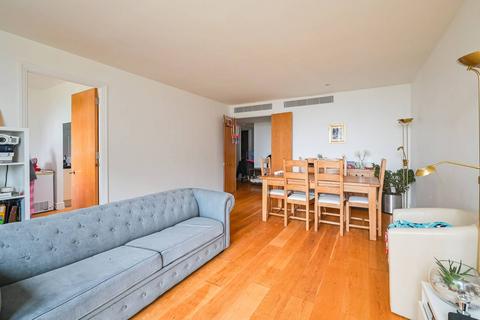 3 bedroom flat for sale, Eaton House, Canary Wharf, London, E14
