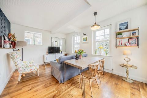 2 bedroom flat for sale, St. Marks Road, London W10