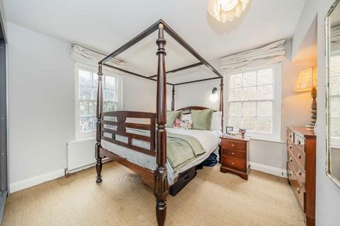 2 bedroom flat for sale, St. Marks Road, London W10