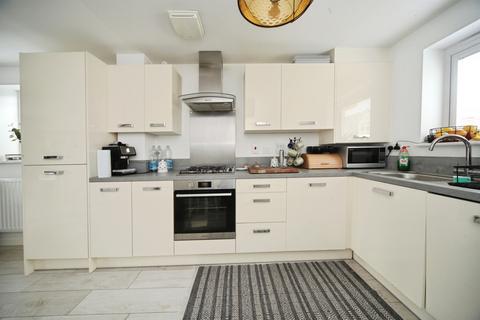 2 bedroom end of terrace house for sale, Burney Drive, Glebe Farm, Milton Keynes